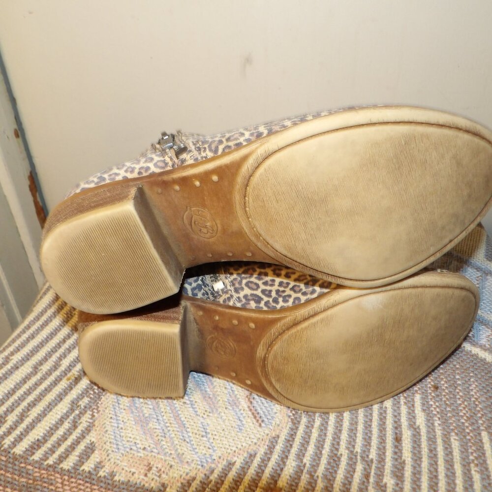 Lucky Brand Basel Animal Print Ankle Booties Sz 6M/36 - Picture 7 of 9